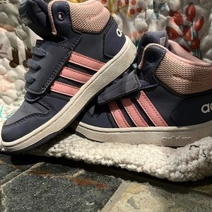 Kids adidas high top